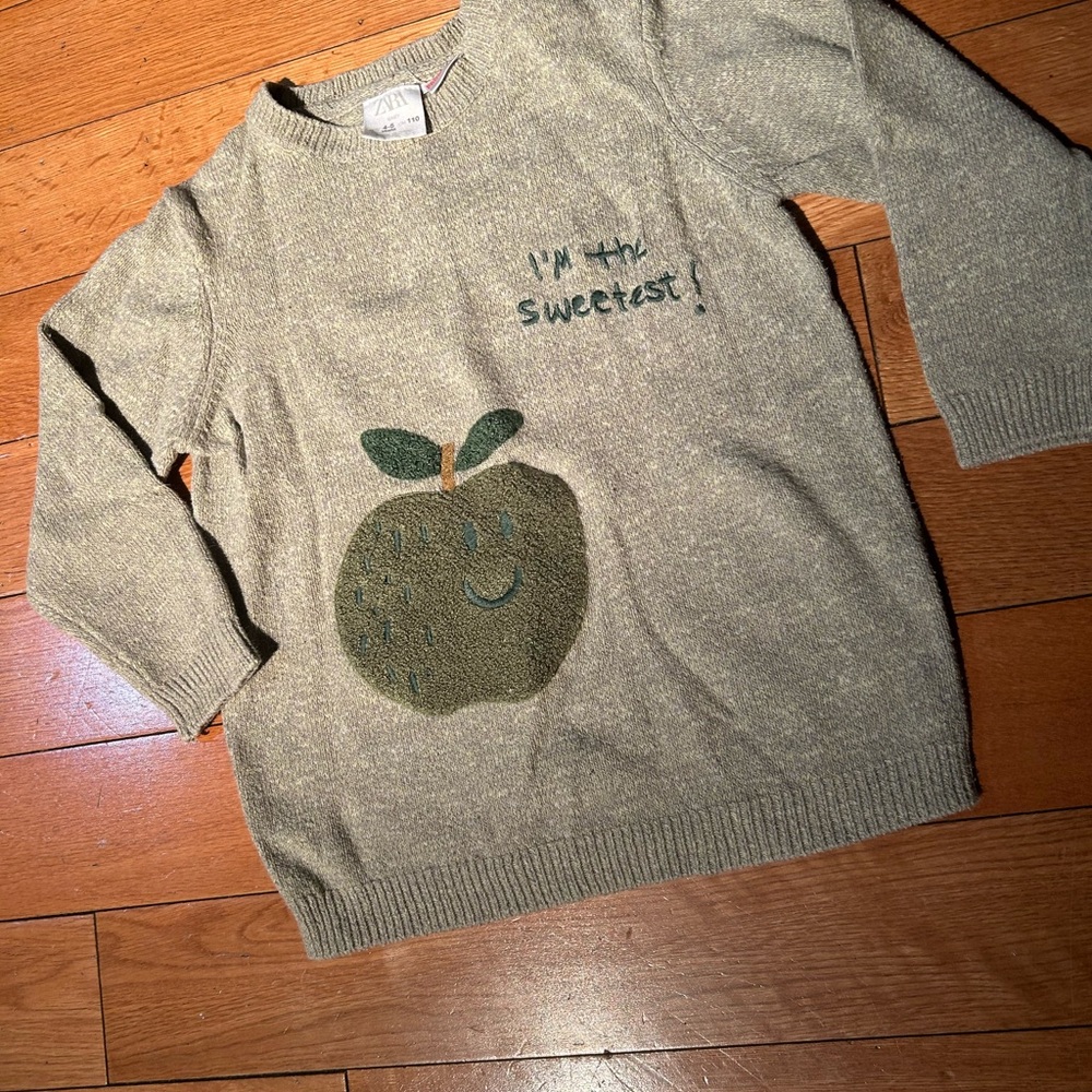 Zara Olive Sweater with Apple Motif Kids